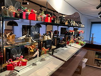 Decoratiemateriaal met displaytafel - afbeelding 10 van  10