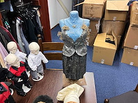 Decoratiemateriaal met tafel - afbeelding 2 van  10