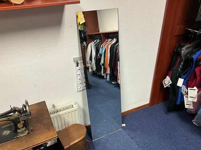 Decoratiemateriaal met tafel - afbeelding 4 van  10