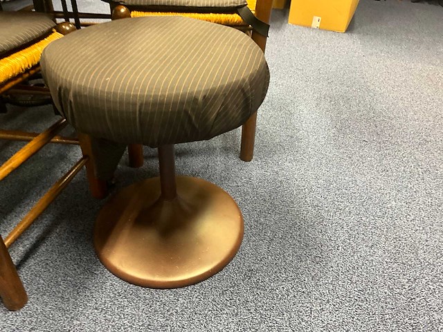 Decoratiemateriaal met tafel - afbeelding 5 van  10