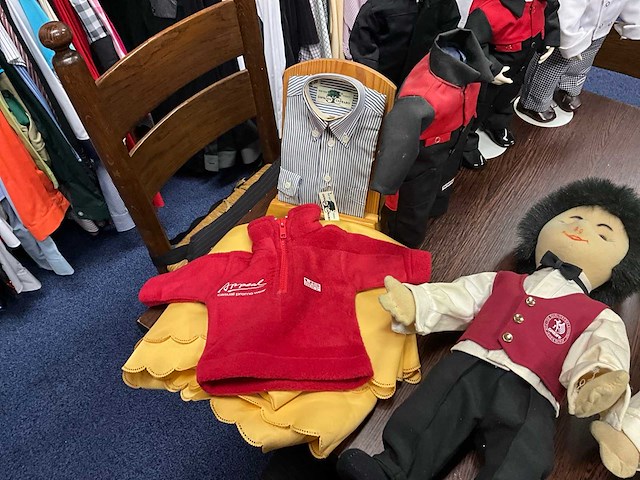 Decoratiemateriaal met tafel - afbeelding 10 van  10