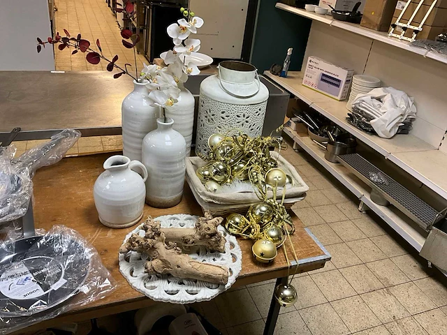 Decoratiemateriaal - afbeelding 1 van  7