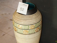 Decoratieve bloemenvaas hoogte 37 cm. - afbeelding 2 van  2