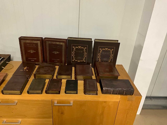 Decoratieve boeken (15x) - afbeelding 17 van  17