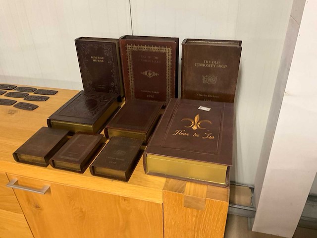 Decoratieve boeken (9x) - afbeelding 1 van  7