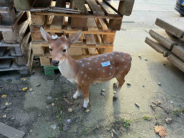 Decoratieve hert - afbeelding 3 van  4