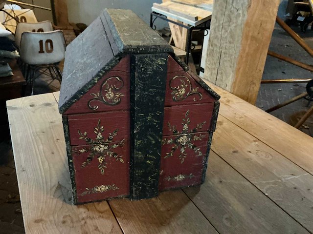 Decoratieve kist - afbeelding 2 van  5