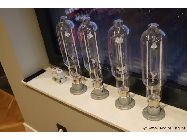 Decoratieve lampen - afbeelding 1 van  3