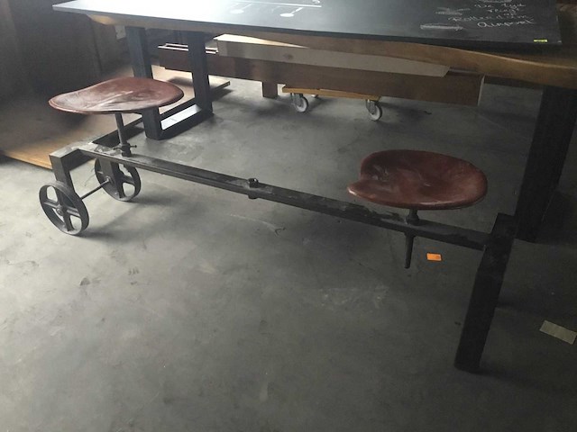 Decoratieve stoel - afbeelding 1 van  6