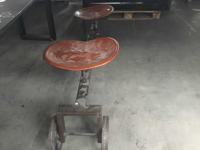 Decoratieve stoel - afbeelding 5 van  6