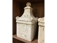 Decoratieve urnen - afbeelding 2 van  4