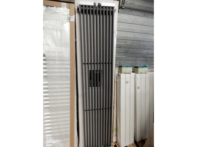Decorradiator, antraciet, 1820x380 - afbeelding 1 van  4