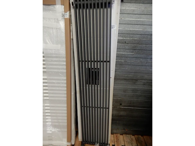 Decorradiator, antraciet, 1820x380 - afbeelding 1 van  4