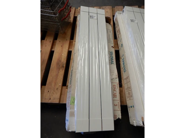 Decorradiator, global, oscar, wit, 1050x240x90 - afbeelding 1 van  5