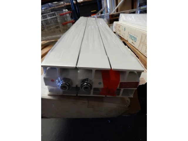 Decorradiator, global, oscar, wit, 1050x240x90 - afbeelding 3 van  5