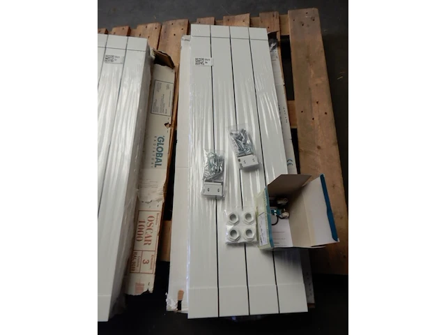 Decorradiator, global, oscar, wit, 1050x320x90 - afbeelding 1 van  5