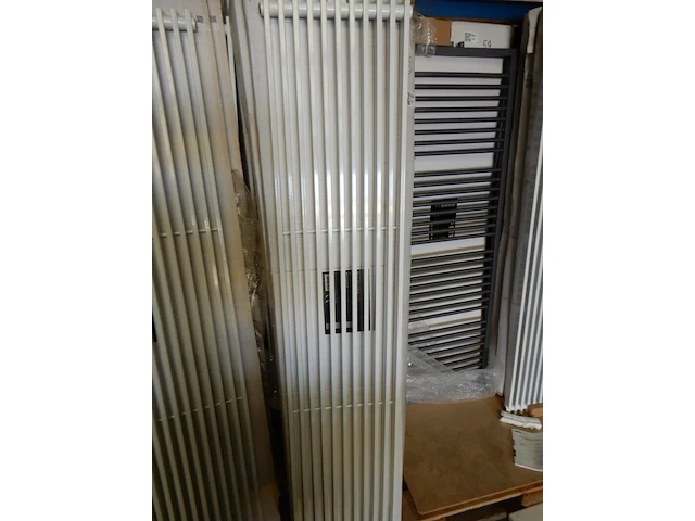 Decorradiator, wit, 1820x380 - afbeelding 1 van  5