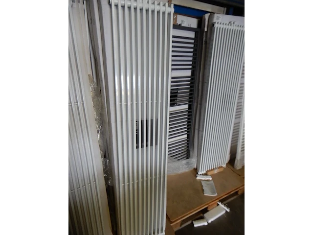 Decorradiator, wit, 1820x380 - afbeelding 1 van  5