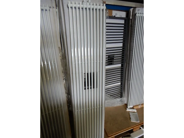 Decorradiator, wit, 1820x380 - afbeelding 1 van  5