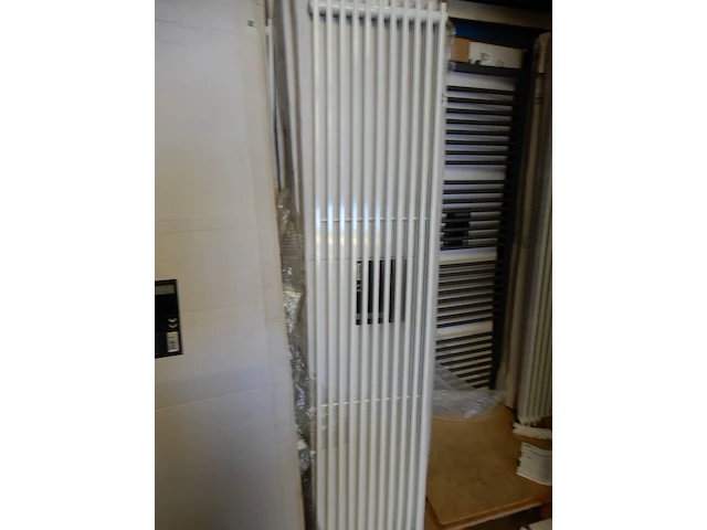 Decorradiator, wit, 1820x380 - afbeelding 1 van  4