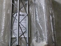 Decotruss driepunts traverse st450 60112014 - 2 stuks - afbeelding 1 van  4