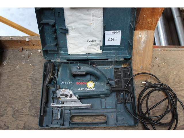 Decoupeerzaag bosch gst100 in koffer. - afbeelding 1 van  2