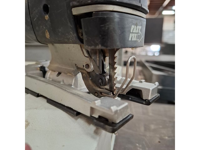 Decoupeerzaag festool, psb 300 eq, bouwjaar 2006 - afbeelding 10 van  10