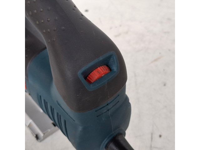 Decoupeerzaagmachine 230v bosch, gst 150 bce, bouwjaar 2014 - afbeelding 4 van  8