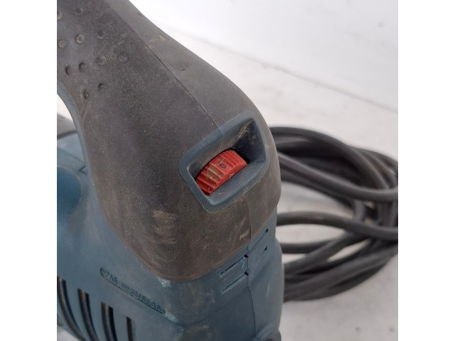Decoupeerzaagmachine 230v bosch, gst 150 bce, bouwjaar 2016 - afbeelding 4 van  8