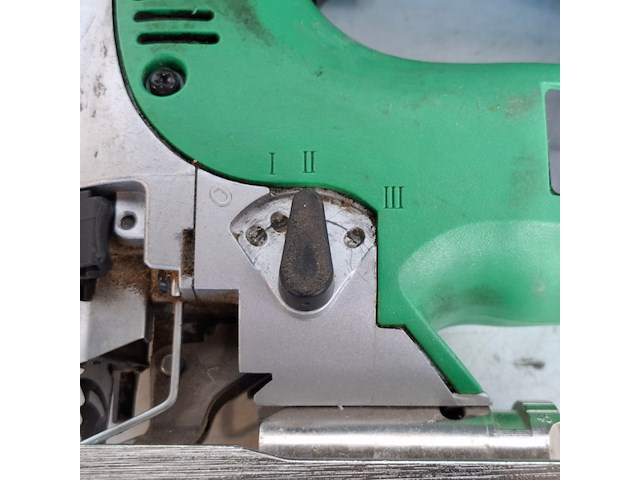 Decoupeerzaagmachine 230v hitachi, cj120v, bouwjaar 2004 - afbeelding 5 van  9