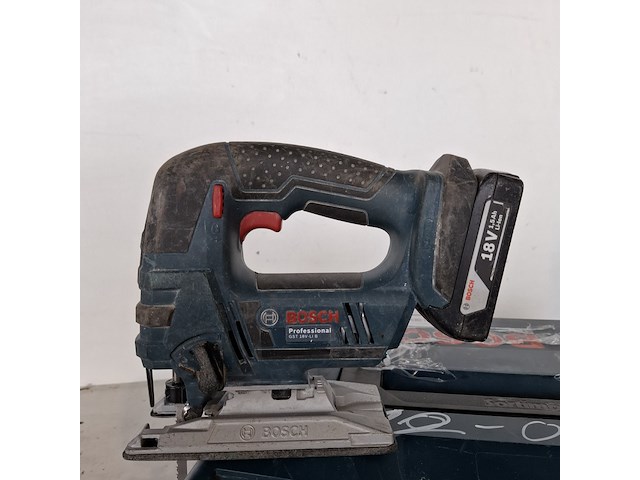 Decoupeerzaagmachine accu 18v-li bosch, gst 18v-li, bouwjaar 2020 - afbeelding 2 van  8