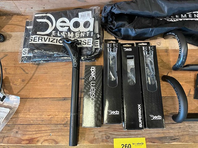 Deda diverse fietsonderdelen - afbeelding 4 van  5