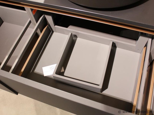 Deens design badkamermeubel - afbeelding 8 van  11