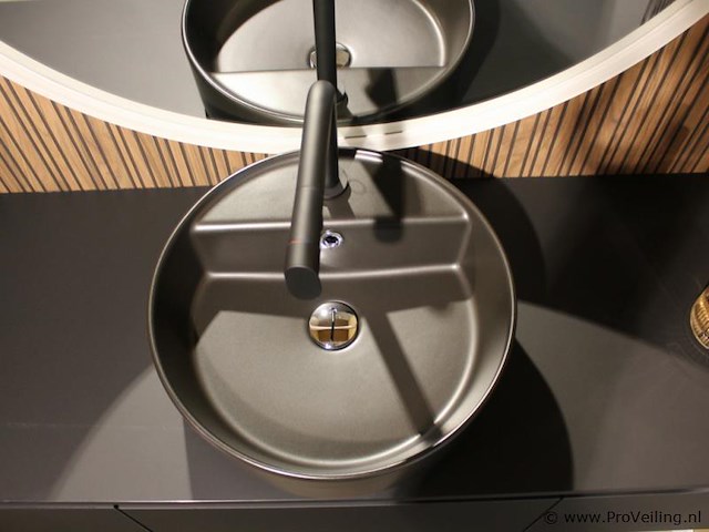 Deens design badkamermeubel - afbeelding 11 van  11