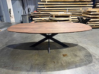 Deens ovaal eiken eetkamertafel 240cm. - afbeelding 1 van  3