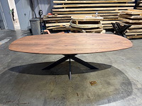 Deens ovaal eiken eetkamertafel 240cm. - afbeelding 2 van  3