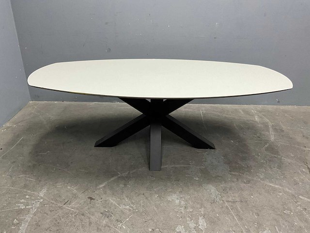 Deens ovale eetkamertafel 220 cm - afbeelding 1 van  7