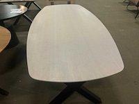 Deens ovale eetkamertafel 240cm - afbeelding 5 van  5