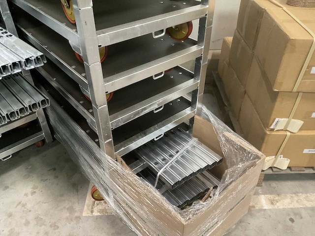 Deense kar / bloemenwagen (8 stuks) - afbeelding 6 van  7