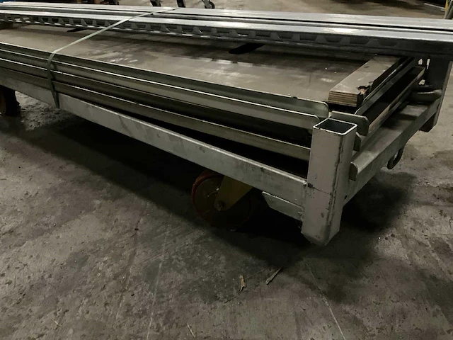 Deense kar v.v. 3 schappen 135x57x185cm - afbeelding 2 van  4