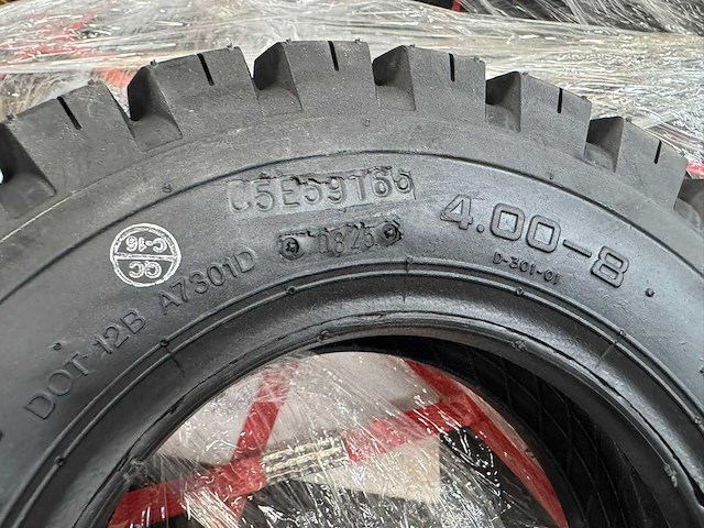 Deestone - d301 - 4.00-8 - heftruckbanden (80x) - afbeelding 4 van  5
