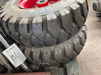 Deestone 18x7-8 imdustrial band met velg (4x) - afbeelding 4 van  4