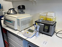 Defecte laboratoriumapparatuur - afbeelding 1 van  4