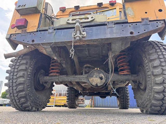 Defender - 90 v8 - personenauto - afbeelding 3 van  17