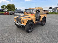 Defender - 90 v8 - personenauto - afbeelding 1 van  17