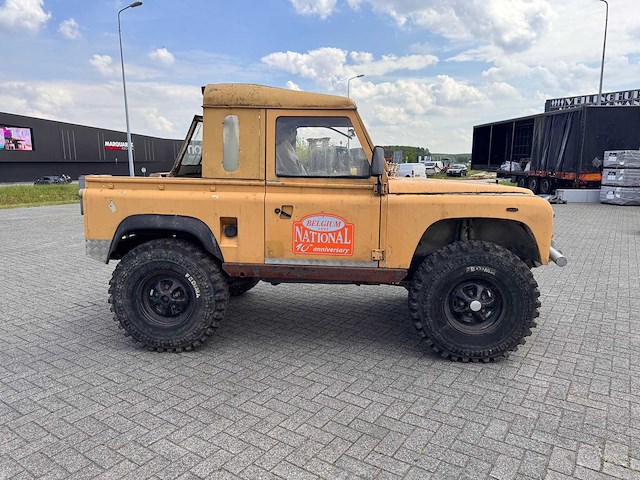 Defender - 90 v8 - personenauto - afbeelding 12 van  17