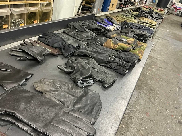 Defensie divers handschoen - afbeelding 13 van  13