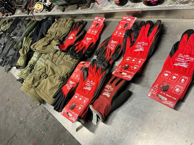 Defensie divers handschoen - afbeelding 1 van  13