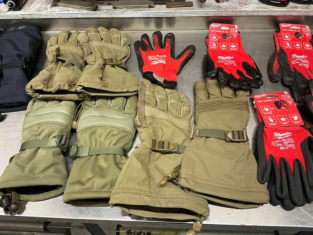 Defensie divers handschoen - afbeelding 10 van  13