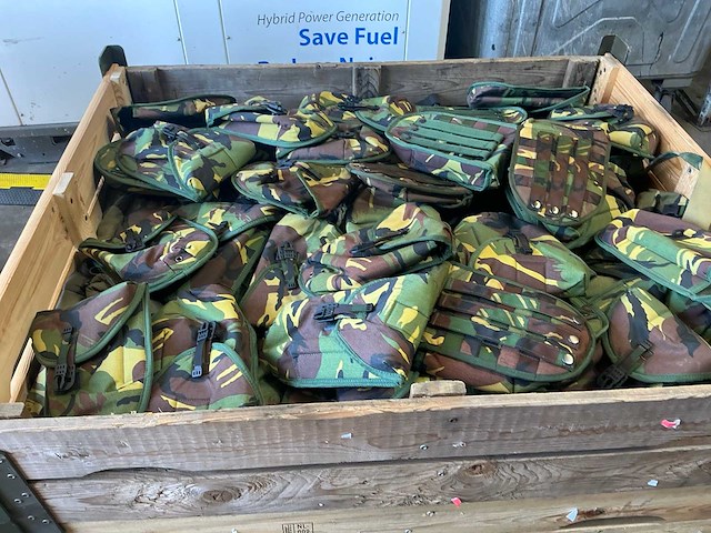 Defensie divers uitrusting/kleding - afbeelding 2 van  5